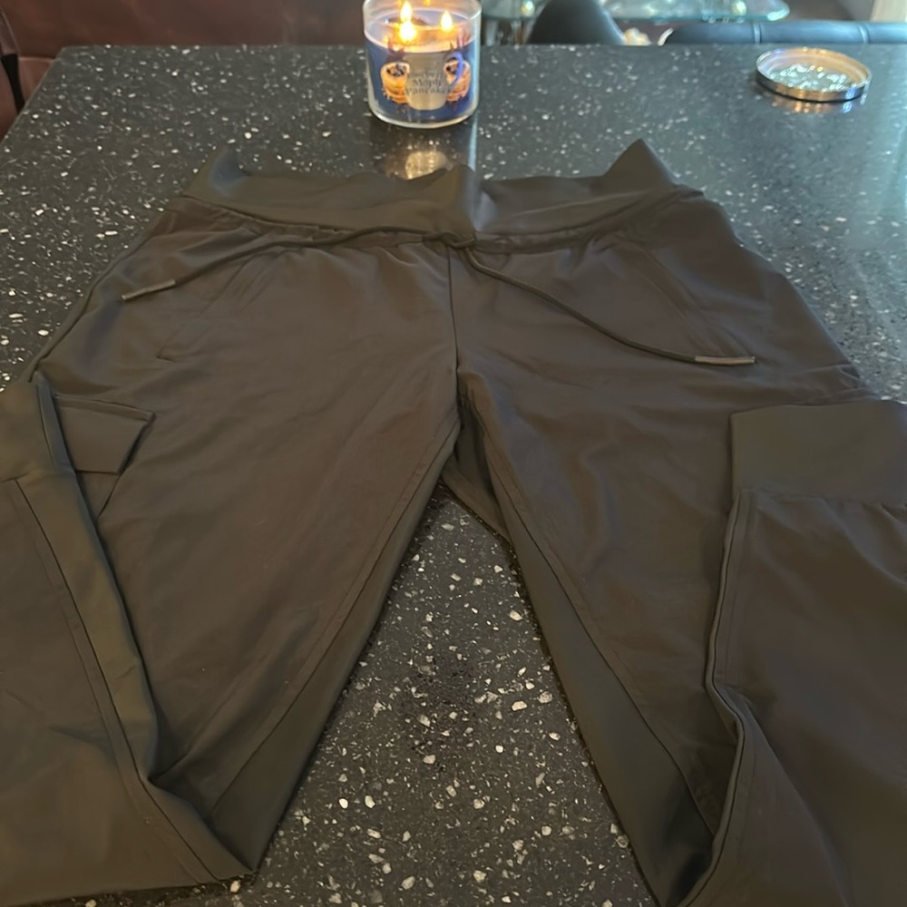 Athleta joggers black size 8